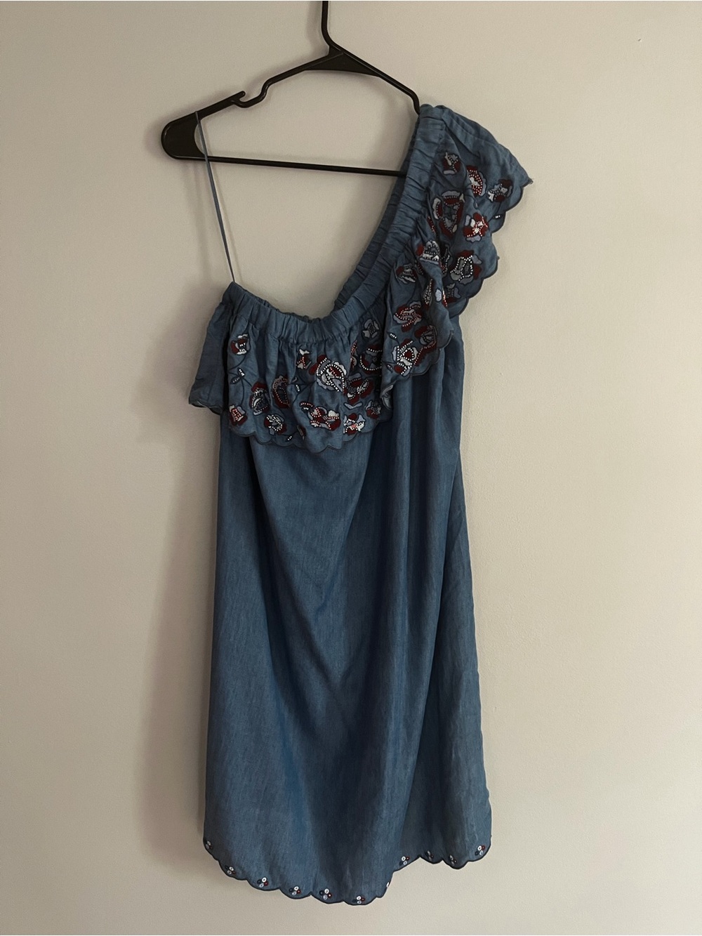 NWT Luxe Essentials Denim Maternity One Shoulder Embroidered Dress M